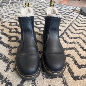 Dr. Martens Leonore Chelsea boot